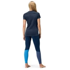 Norrøna - Women's Falketind Equaliser Merino T-Shirt - T-shirt En Laine Mérinos -Boutique Röhnisch norroena womens falketind equaliser merino t shirt t shirt en laine merinos detail 4